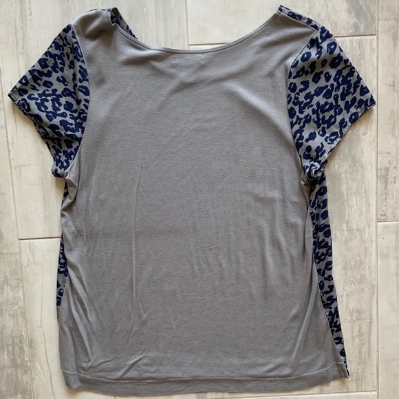 Navy and gray cheetah print top - Picture 2 of 3